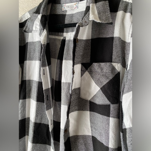 Pink Rose Black and White Plaid Front Button Flannel Top Size L - Picture 4 of 7